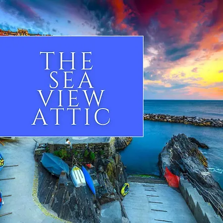 The Sea View Attic 마나롤라